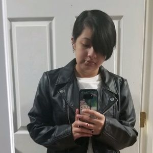 Meet your Posher, Jackelyn